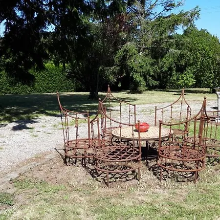 Le Suisse - Aux Fleurs Bed & Breakfast